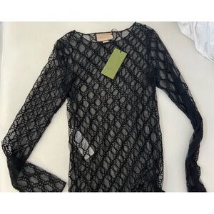 Gucci Top 
Never been worn